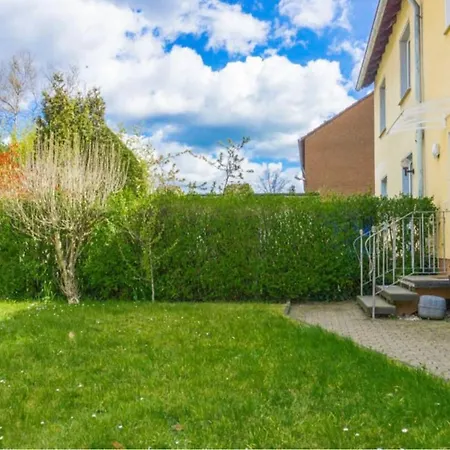2-bedroom With Kitchen And Garden, Fast To Dusseldorf Messe Apartment *